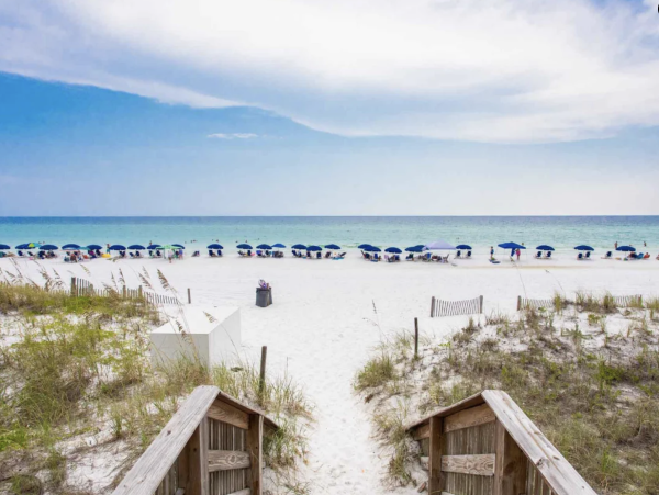 Destin Beach Vacation Condo Rental 4 bedrooms Sleeps 12